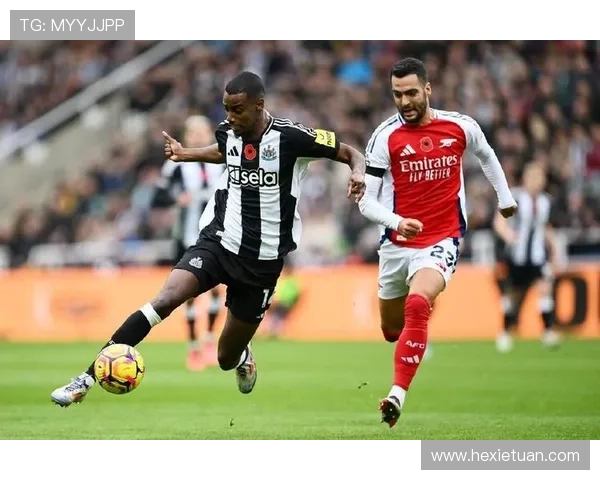 费迪南德：阿森纳本赛季有望争夺英超冠军实力强劲是夺冠大热门